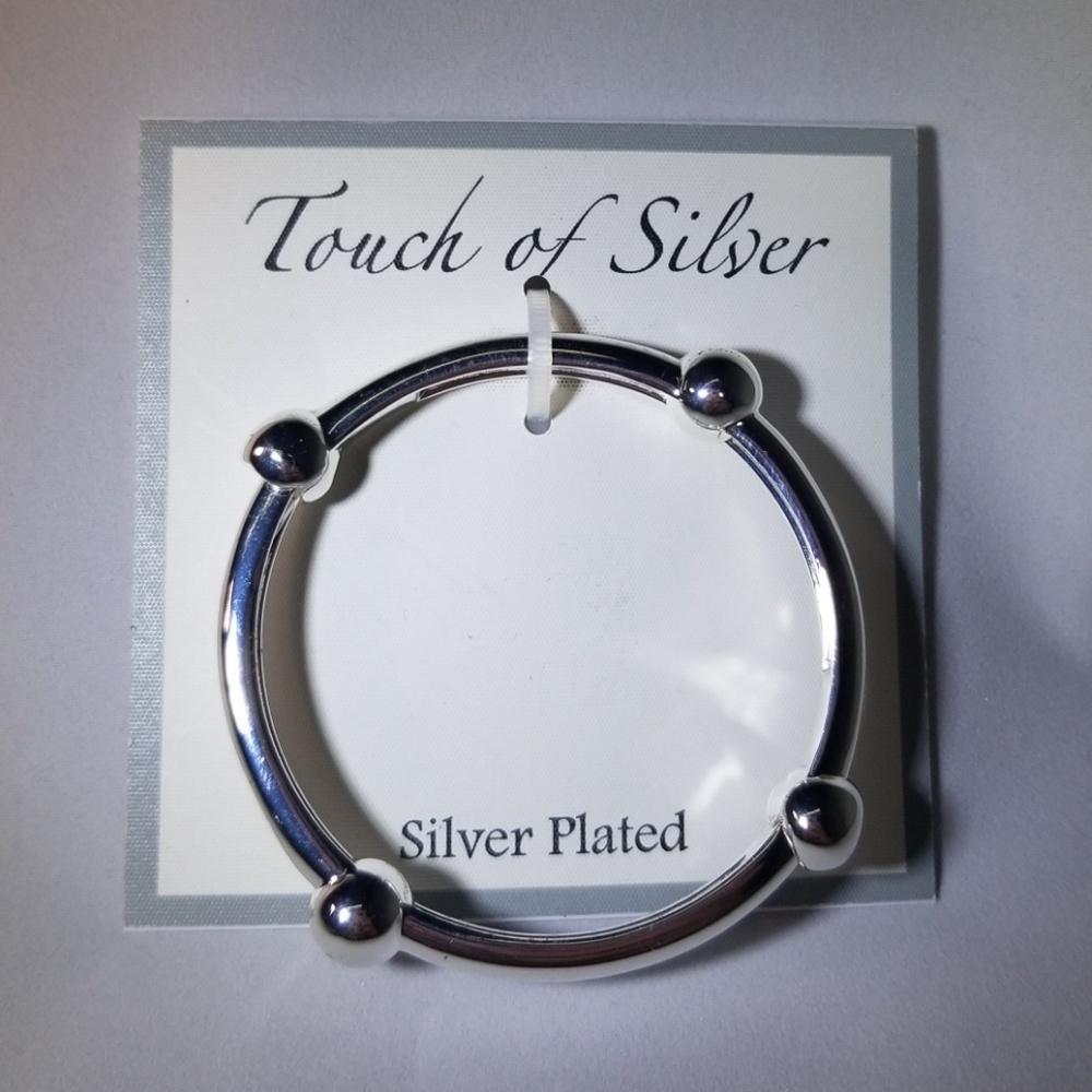 NWT Touch of Silver Bangle